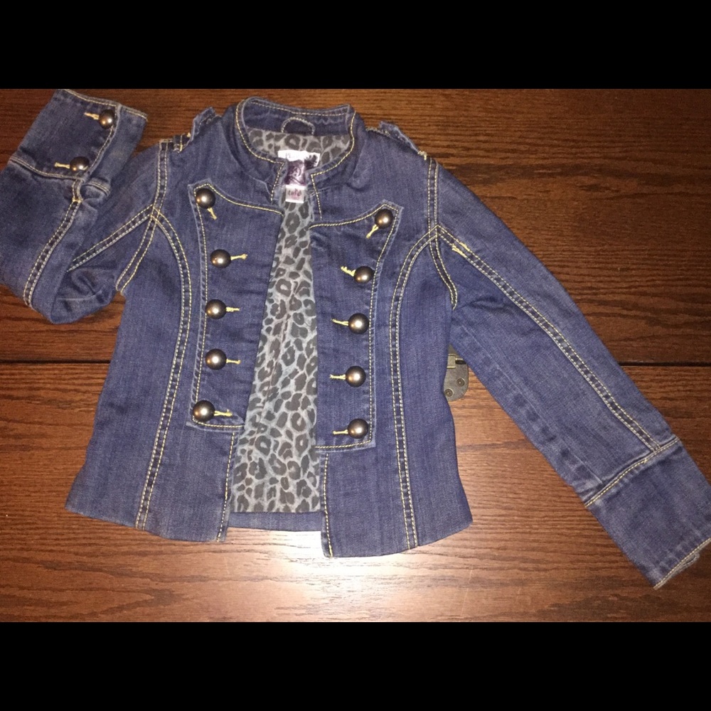 Girl’s Jeans Jacket S 5/6💕
